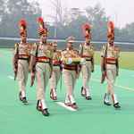 ड्यूटी पर जान गवाने वालों की याद में दिल्ली पुलिस ने की स्मृति दिवस परेड