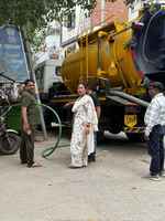 स्थायी समिति की अध्यक्ष ने उस्मानपुर छठ घाट पर चलाया स्वच्छता अभियान