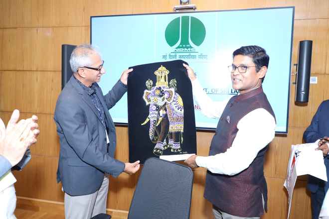 श्रीलंकाई सिविल सेवकों के प्रतिनिधिमंडल ने एनडीएमसी का दौरा किया