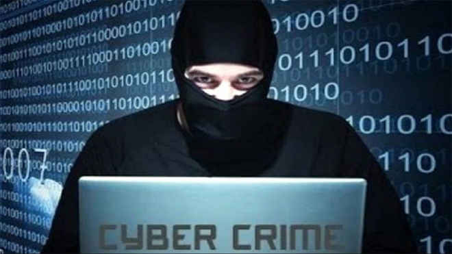 बंगाल: 317 करोड़ रुपए के साइबर धोखाधड़ी गिरोह का भंडाफोड़, कारोबारी रुइया के परिसरों पर छापेमारी