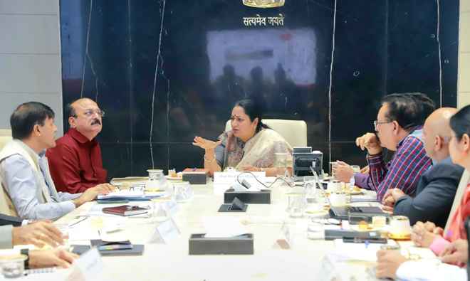 दिल्ली के विभिन्न इलाकों में लगेंगे कम्पेक्टर, हरित कूड़े के निपटान के लिए भी बनेगा सिस्टम