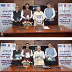 मनोहर लाल ने एनएचपीसी लिमिटेड की स्वर्ण जयंती के उपलक्ष्य में स्मारक सिक्का जारी किया