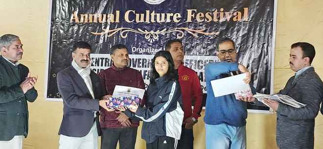 लक्ष्मीबाई नगर में रंगारंग सांस्कृतिक कार्यक्रमों का आयोजन