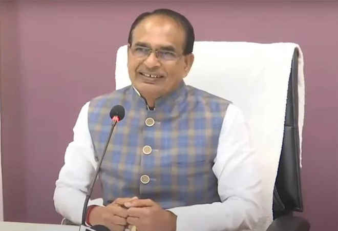 कृषि मंत्री शिवराज ने पहली जीनोम-संवर्धित चावल किस्मों का अनावरण किया