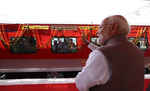 प्रधानमंत्री मोदी ने बिहार में पुनर्विकसित दो रेलवे स्टेशनों का उद्घाटन किया