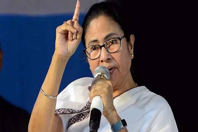 ओबीसी का दर्जा तय करने के लिए पिछड़ापन ही एकमात्र मानदंड है, धर्म नहीं : ममता