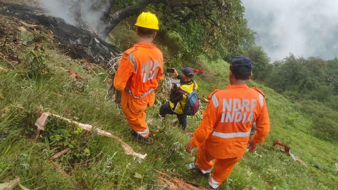 केदारनाथ के पास हेलीकॉप्टर के दुर्घटनाग्रस्त होने से सात लोगों की मौत