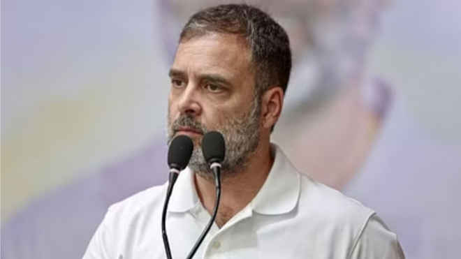 महाराष्ट्र में तीन महीनों में 767 किसानों ने की आत्महत्या, सरकार चुप : राहुल