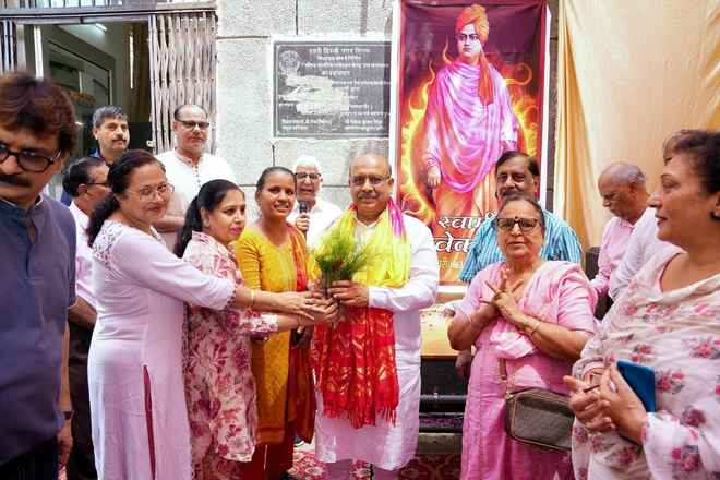 स्वामी विवेकानंद के विचार आज भी भारत की चेतना के प्रेरणा स्रोत: विजेंद्र गुप्ता