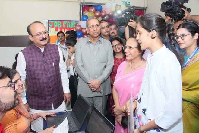 सामान्य शिक्षा के साथ रोजगारपरक शिक्षा पर भी बल दे रही सरकार: सूद
