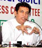 ड्रेनेज सिस्टम को बदलने में निष्क्रियता के कारण हर साल डूब जाती है दिल्ली: यादव