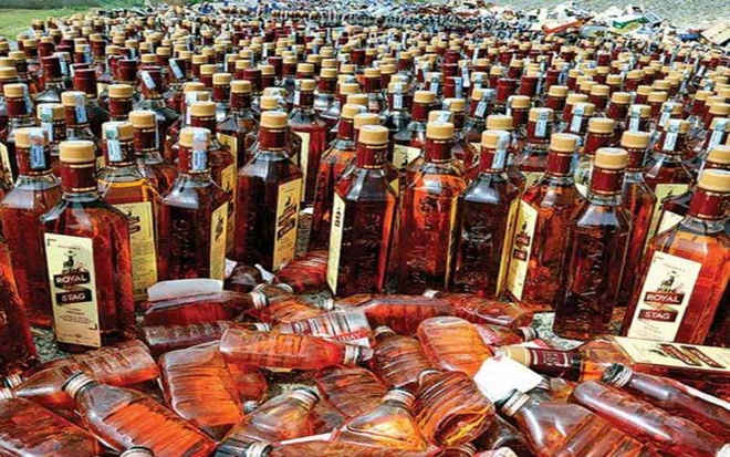 महाराष्ट्र: ठाणे में अंतरराज्ईय शराब तस्करी गिरोह का भंडाफोड़ किया