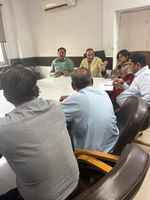 नेता सदन ने रोहिणी जोन के अधिकारियों के साथ की समीक्षा बैठक