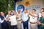 वल्र्ड हेड इंजरी डे पर दिल्ली ट्रैफिक पुलिस ने चलाया अभियान