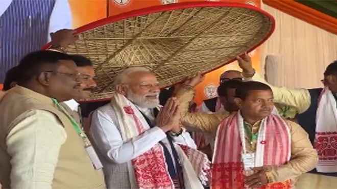 कांग्रेस पूरी तरह परिवारवादी पार्टी, जनहित से उसका कोई सरोकार नहींः मोदी