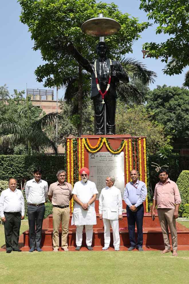 अंबेडकर का जीवन संघर्ष शिक्षा और सामाजिक न्याय के प्रति समर्पण का प्रतीक: महापौर