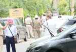 असम पुलिस का पवन खेड़ा के घर छापा, सीएम हिमंता बिस्वा सरमा की पत्नी ने दर्ज कराई थी एफआईआर