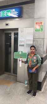 दिल्ली मेट्रो लिफ्ट और एस्केलेटर के सुरक्षित इस्तेमाल को लेकर चला रही विशेष जागरूकता अभियान
