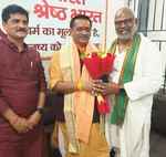 मंत्री बनने के बाद बधाईयों का सिलसिला जारी