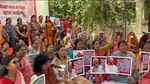 भाजपा महिला मोर्चा ने जौनपुर के सपा सांसद के खिलाफ किया धरना-प्रदर्शन, बताया महिला विरोधी