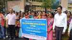 राशन वितरण में अनियमितताओं को लेकर कार्डधारकों का उपायुक्त कार्यालय के समक्ष प्रदर्शन, सौंपा ज्ञापन