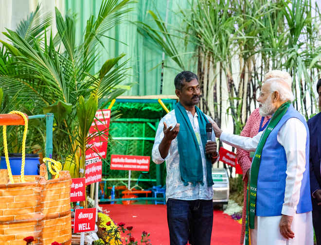 मोदी सरकार के 12 साल: सीएम योगी और धामी ने गिनाईं कृषि क्षेत्र की उपलब्धियां, किसानों के सशक्तिकरण की सराहना