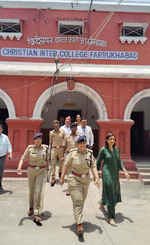 अपर पुलिस महानिदेशक कानपुर ने पुलिस परीक्षा केंद्रों का किया निरीक्षण
