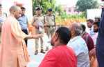 जरूरतमंदों के साथ खड़ी है सरकार, हर उचित समस्या का कराएगी निदान : सीएम योगी