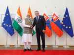 प्रधानमंत्री मोदी और स्लोवाकिया के पीएम फिको ने ब्रातिस्लावा में की द्विपक्षीय वार्ता