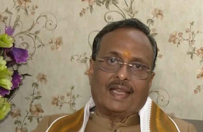 पीएम मोदी मंदिर जाते हैं और विपक्षी बाबर की कब्र पर चादर चढ़ाते हैं : दिनेश शर्मा
