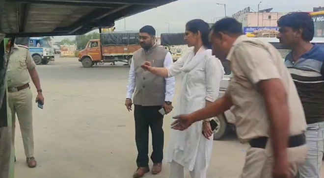 राजस्थान: कोर्ट रूम छोड़कर सड़कों पर निकले जज, सड़क सुरक्षा के लिए की लग्जरी बसों की जांच