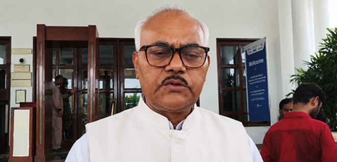 वन नेशन, वन इलेक्शन पर सपा का विरोध, लाल बिहारी यादव ने रखी 'वन नेशन, वन एजुकेशन' की मांग