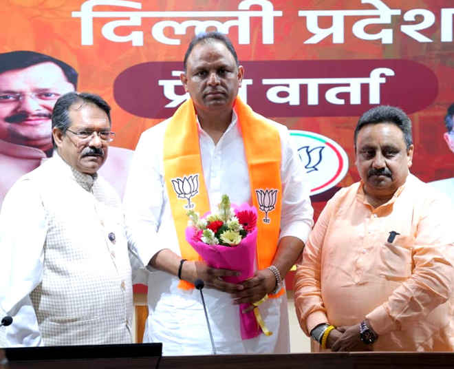 आप नेता विकास टांक भाजपा में शामिल