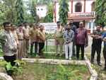 बलरामपुर : राष्ट्रीय एकता दिवस पर रामानुजगंज थाना परिसर में हुआ वृक्षारोपण, लगाए गए फलदार व छायादार पौधे