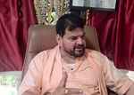 शंकराचार्य की गोरक्षार्थ धर्म युद्ध यात्रा पर बृजभूषण का बयान, बोले-दूध के सही दाम की भी हो मांग