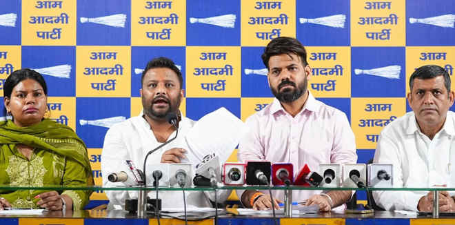 दिल्ली नगर निगम टोल टेंडर में करोड़ों रुपये के नुकसान का आरोप