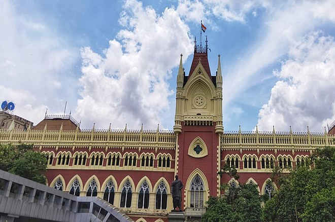 धार्मिक स्थलों से माइक्रोफोन और लाउडस्पीकर हटाने के बंगाल सरकार के आदेश के खिलाफ कलकत्ता हाई कोर्ट में जनहित याचिका