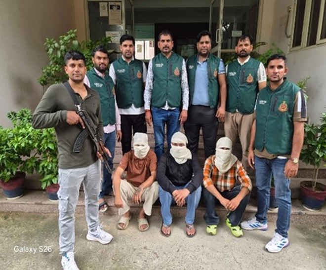 दिल्ली पुलिस ने 'गैंगलैंड' के तीन गुर्गों को किया गिरफ्तार, रंगदारी की साजिश हुई नाकाम