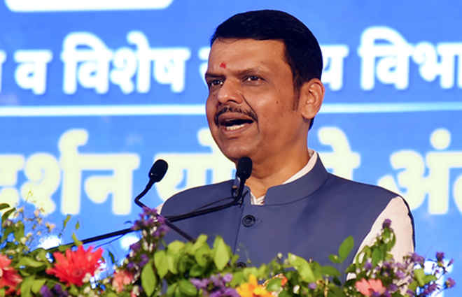 सुखबीर सिंह बादल पर हमले की सीएम फडणवीस ने ली जानकारी, जांच के निर्देश