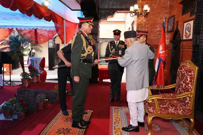 नेपाल के राष्ट्रपति ने जनरल धीरज सेठ को प्रदान की नेपाली 'जनरल' की मानद रैंक
