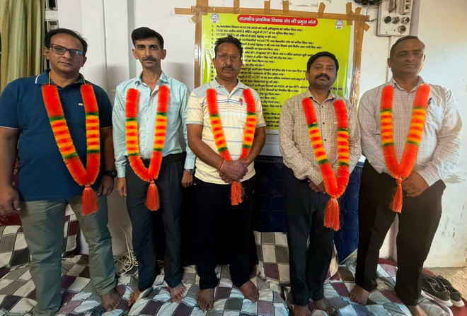 प्राथमिक शिक्षकों का क्रमिक अनशन 29वें दिन भी जारी, पांच सितंबर तक मांगें पूरी होने का इंतजार