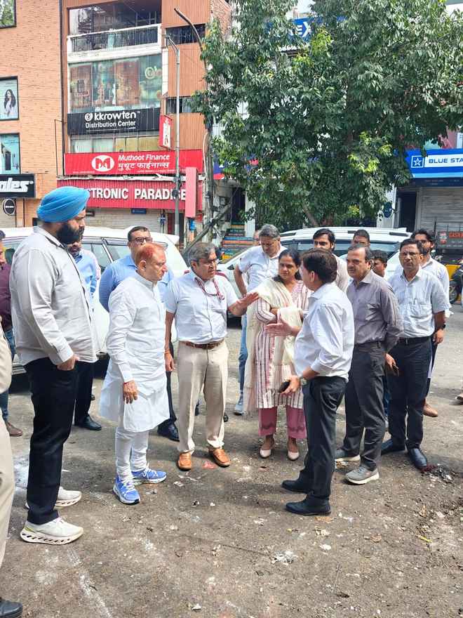 आवारा कुत्तों की देखभाल के प्रति कोई लापरवाही बर्दाश्त नहीं की जाएगी: महापौर