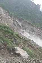 हिमाचल में एक हफ्ते तक भारी बारिश का अलर्ट, किन्नौर में भूस्खलन से एनएच-5 बंद
