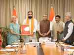 सीएम सम्राट चौधरी ने वित्त मंत्री और विदेश मंत्री से की मुलाकात, बिहार के विकास पर हुई बात