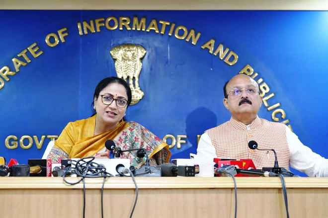 दिल्ली में 2.30 लाख घरों की छतों पर लगेंगे मुफ्त सोलर पैनल