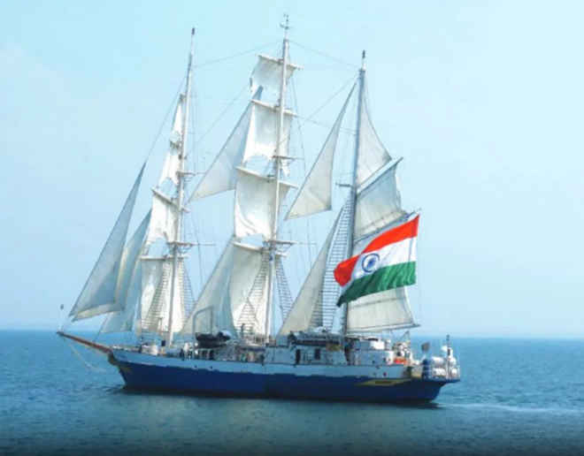 भारतीय विरासत की झलक, बार्सिलोना पहुंचा आईएनएस सुदर्शिनी